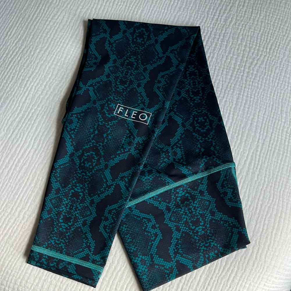 Fleo - silky silk - large